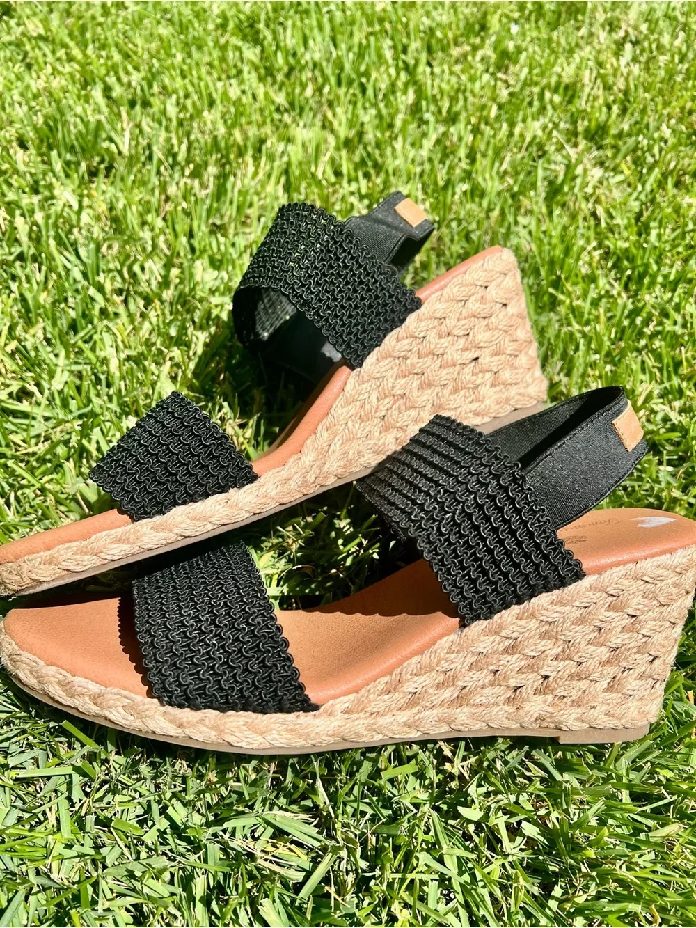 Tommy Bahama Espadrilles Black Mesh Wedges Beachy Coastal 9 Preppy Boho